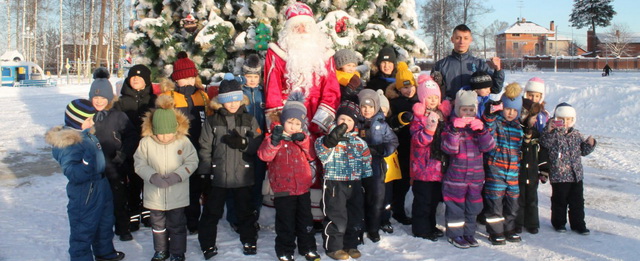 В Городском парке Электрогорска прошла акция «Получи от Деда Мороза»